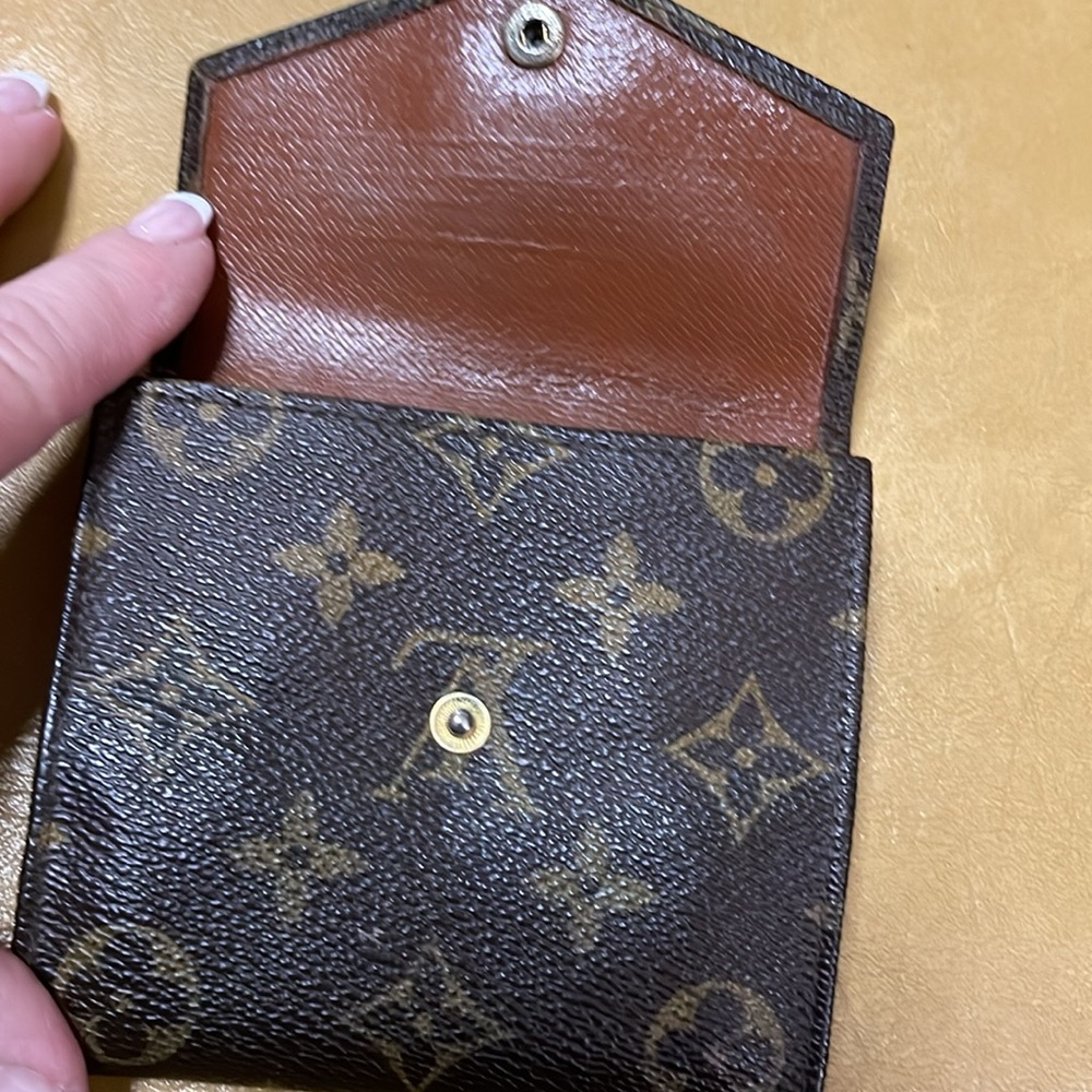 Louis Vuitton wallet - Picture 9 of 9